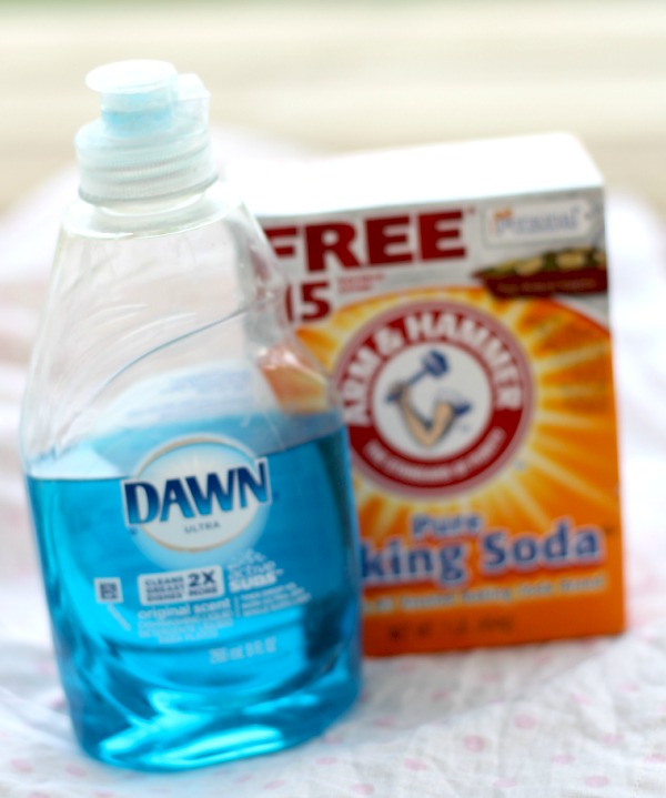 2 Ingredient Homemade Dishwasher Detergent • Binkies and Briefcases